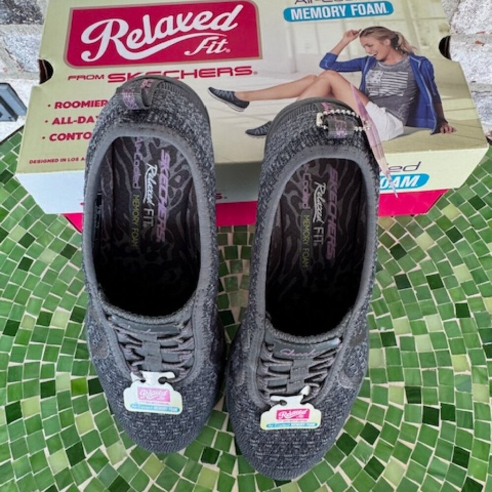 SKECHERS RELAXED FIT BREATHE EASY FORTUNEKNIT - Picture 9 of 13